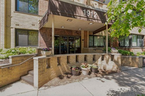 apt-302-1912 Dupont Ave S, Minneapolis, MN, 55403-3073 | Card Image