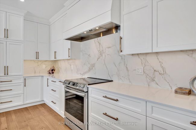 1942 Davenport Rd, House other with 4 bedrooms, 3 bathrooms and 4 parking in Cavan ON | Image 8