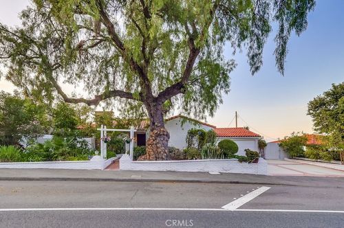 4052 Miraleste Dr, Rancho Palos Verdes, CA, 90275-6525 | Card Image