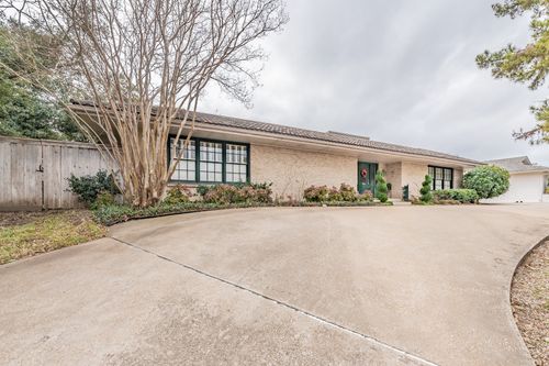 4603 Ranch View Rd, Fort Worth, TX, 76109-3236 | Card Image