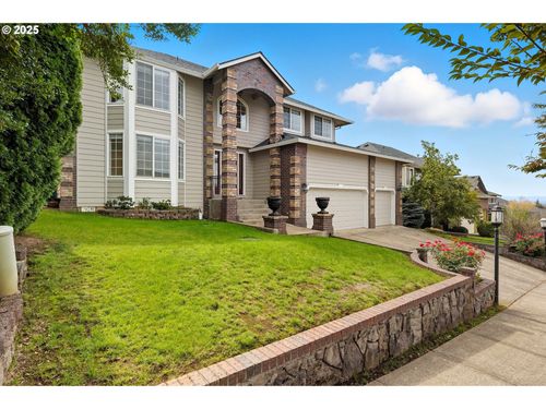 19707 Se 42nd St, Camas, WA, 98607-9429 | Card Image