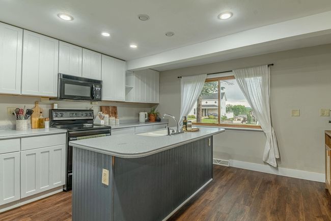 303 W Center St, House other with 2 bedrooms, 1 bathrooms and null parking in South Wayne WI | Image 12