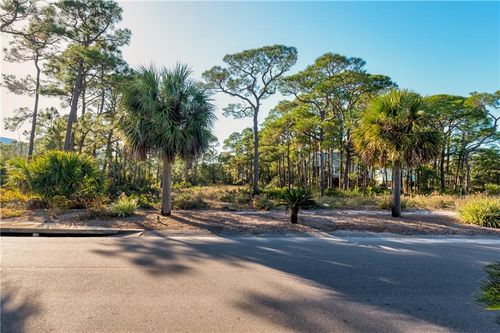 51 Hernando St, Dauphin Island, AL, 36528 | Card Image