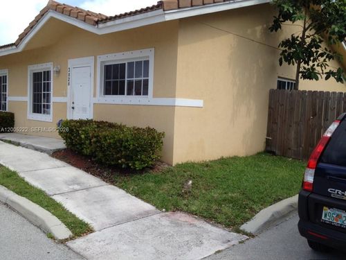 d-27-3828 Sw 48th Ave, Pembroke Park, FL, 33023-7900 | Card Image