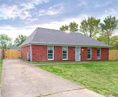 7083 Gleneagles Dr, Memphis, TN, 38141-0205 | Card Image