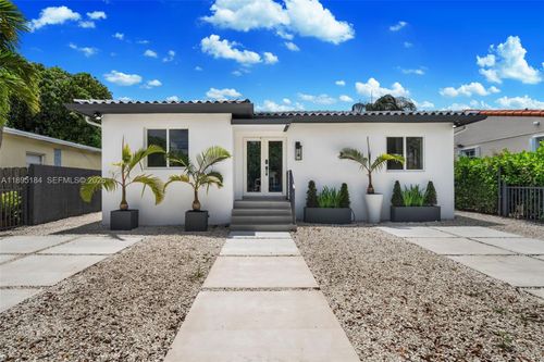2940 Sw 12th St, Miami, FL, 33135-4716 | Card Image