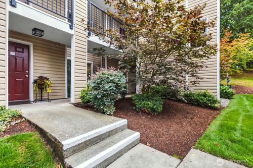 c119-5000 Nw Village Park Dr, Issaquah, WA, 98027-7876 | Card Image
