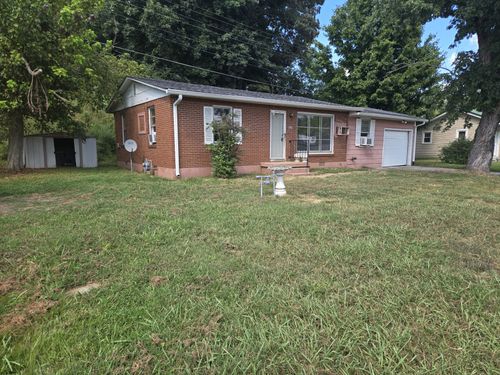 409 E Railroad St, Waverly, TN, 37185-1214 | Card Image