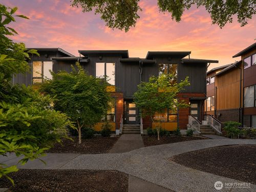 b-6535 34th Ave Ne, Seattle, WA, 98115-7301 | Card Image