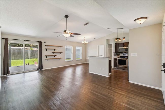 8767 Grandee Dr, House other with 3 bedrooms, 2 bathrooms and null parking in ORLANDO FL | Image 5