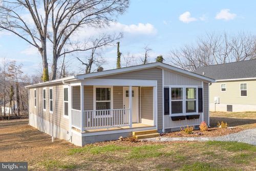 320 East St, GORDONSVILLE, VA, 22942-9148 | Card Image