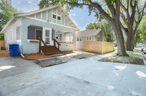 910 11th St S, Fargo, ND, 58103-3116 | Card Image