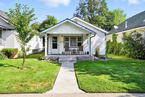 2226 W Sinto Ave, Spokane, WA, 99201-2980 | Card Image