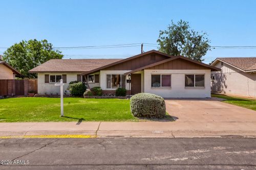 233 E Cairo Dr, Tempe, AZ, 85282-3607 | Card Image