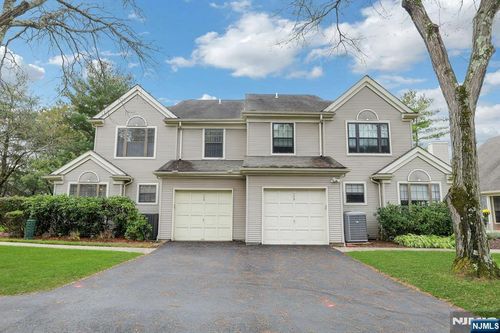 176 Delhagen Ct, Mahwah, NJ, 07430-2967 | Card Image