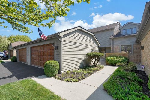1157 Strathaven Ct W, Worthington, OH, 43085-1901 | Card Image