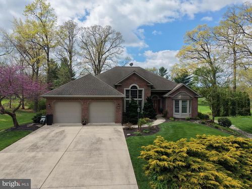 6660 Congressional Ter, FAYETTEVILLE, PA, 17222-9402 | Card Image