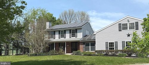 15608 Edgegrove Rd, Hillsboro, VA, 20132-5213 | Card Image