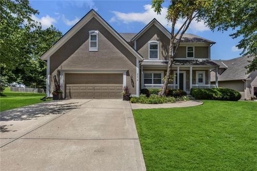 20818 W 102nd St, Lenexa, KS, 66220-3679 | Card Image