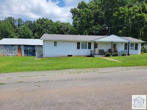 122 Acorn Rd, Rocky Mount, VA, 24151-5379 | Card Image