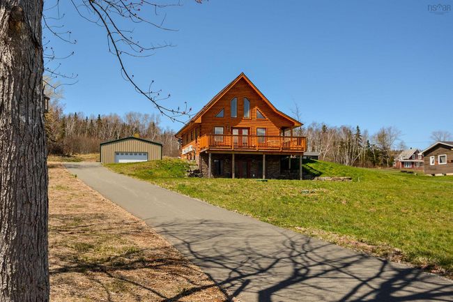 1005 Highway 205, House other with 3 bedrooms, 3 bathrooms and 3 parking in Baddeck NS | Image 45
