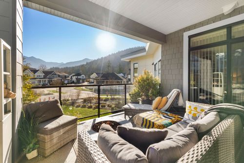202-5384 Tyee Lane, Chilliwack, BC, V2R6C8 | Card Image