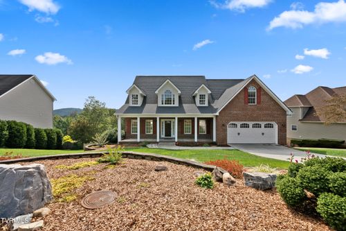295 Southridge Dr, Blountville, TN, 37617-4872 | Card Image