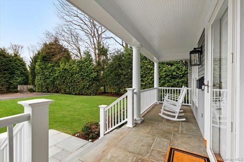 76 Davis Ave, Rye, NY, 10580-4112 | Card Image