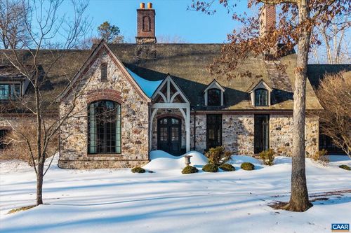 880 Club Dr, KESWICK, VA, 22947-2614 | Card Image