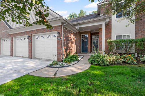 14426 Shadywood Dr, Sterling Heights, MI, 48312-3429 | Card Image