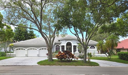 1811 Eagle Trace Blvd W, Coral Springs, FL, 33071-5401 | Card Image