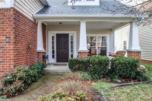 6832 Bridgewater Dr, Nashville, TN, 37221-4429 | Card Image