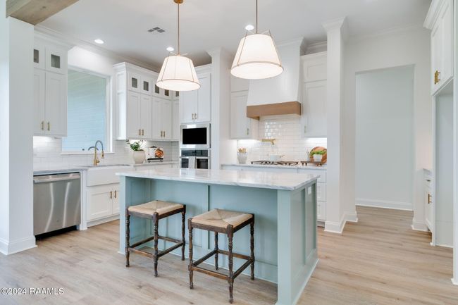 Kitchen | Image 8
