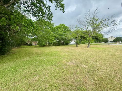 00 Huck St, Yoakum, TX, 77995 | Card Image