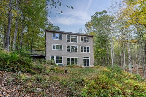 38 W Mountain Ln, Roxbury, CT, 06783-1222 | Card Image