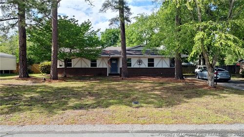 6858 Beaverstone Dr, Fayetteville, NC, 28314-5163 | Card Image