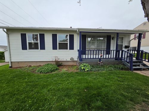 1105 6th St W, Milan, IL, 61264-3020 | Card Image