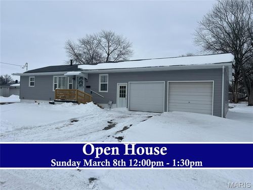 818 S Franklin St, Litchfield, IL, 62056-2418 | Card Image