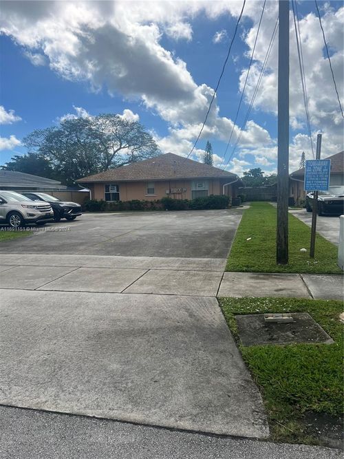 1-2506 Nw 21st St, Fort Lauderdale, FL, 33311-3430 | Card Image