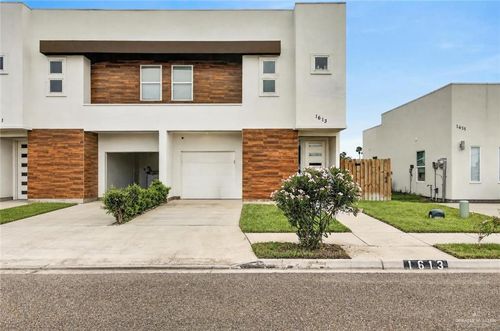 1613 W B St, Mission, TX, 78572-0075 | Card Image