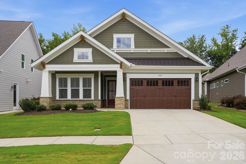 3049 Alveston Dr Nw, Concord, NC, 28027-5598 | Card Image