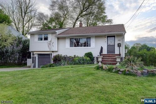 156 Little Falls Rd, Cedar Grove, NJ, 07009-1529 | Card Image