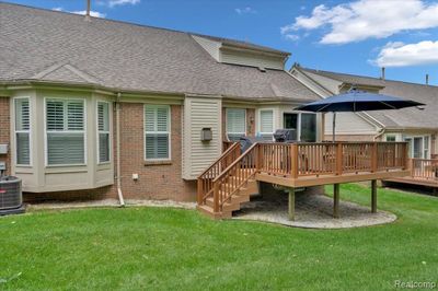 1090 Churchill Circle, Condo with 3 bedrooms, 2 bathrooms and null parking in Rochester MI | Image 1