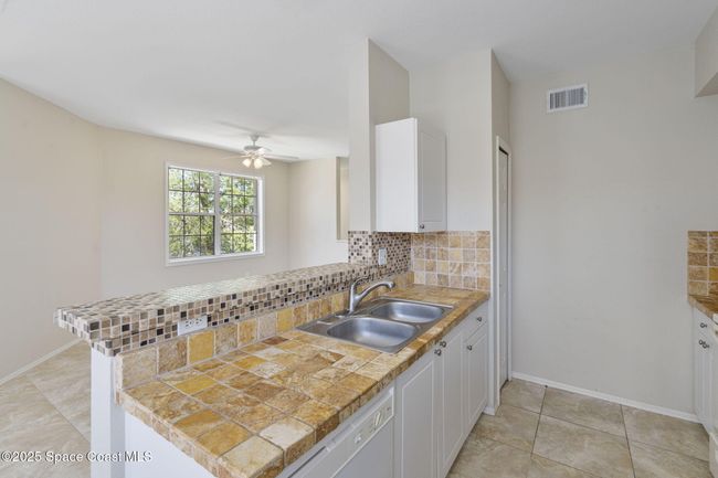 202 - 5693 Star Rush Dr, Condo with 2 bedrooms, 2 bathrooms and null parking in Melbourne FL | Image 15