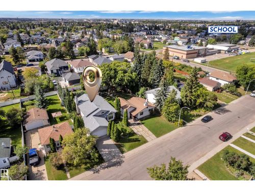 9722 157 St Nw, Edmonton, AB, T5P2T3 | Card Image