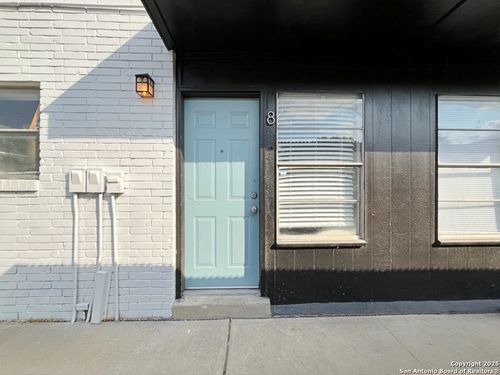 apt-8-2802 Lasses Blvd, San Antonio, TX, 78223-3738 | Card Image