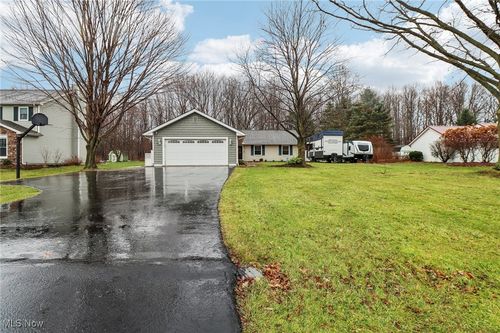 2407 Cambrian Way, Madison, OH, 44057 | Card Image