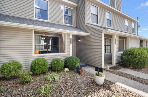 apt-b-304 Fairway Cir, Springdale, AR, 72764-1018 | Card Image