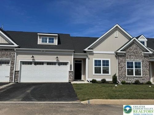 3008 Cedar Ln, Allentown, PA, 18103-5518 | Card Image