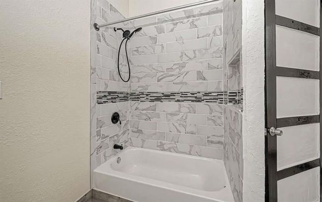 2184 Bear Bottom Dr, House other with 5 bedrooms, 4 bathrooms and 1 parking in Wharton TX | Image 14